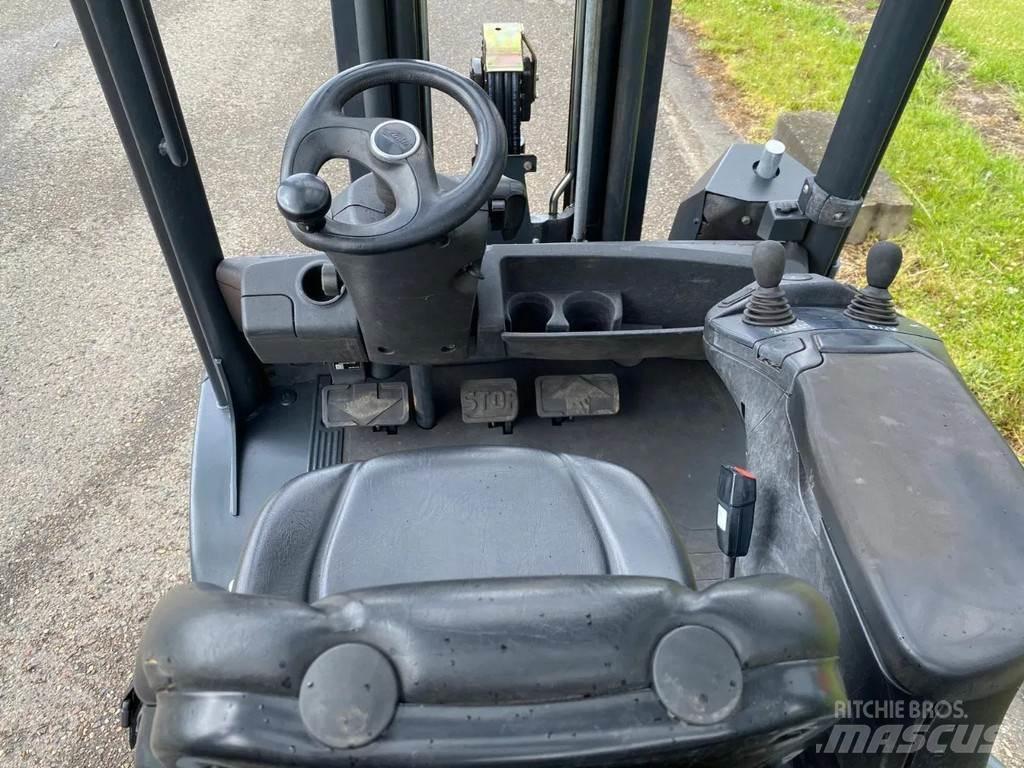 Linde H35T-02 LPG trucks