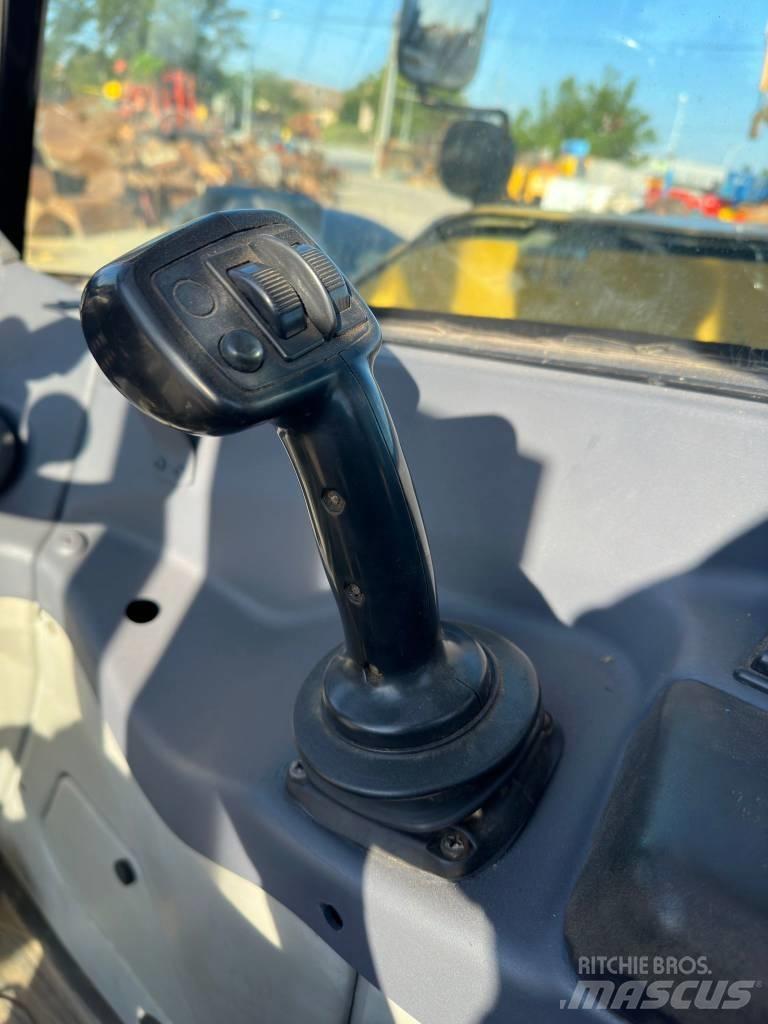 CAT TH407AG Telehandlers for agriculture