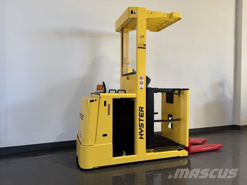 Hyster K1.0L-17SL Low lift order picker