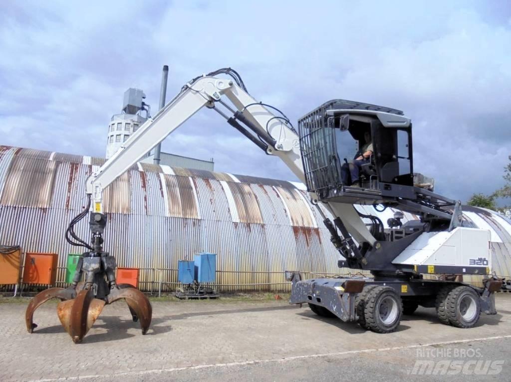 Fuchs MHL 320 Waste / industry handlers