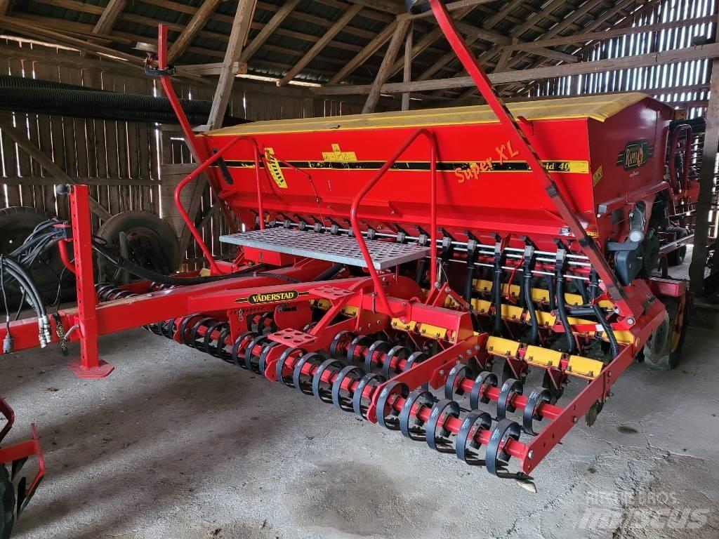 Väderstad Rapid400C Drills