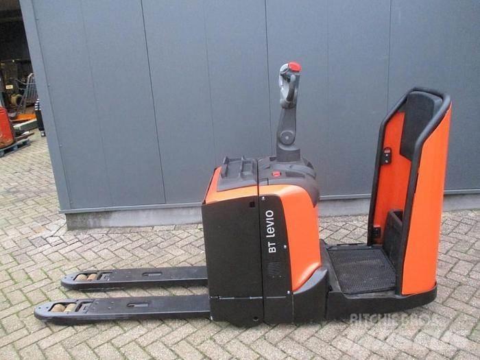 BT LPE 200 Low lifter with platform