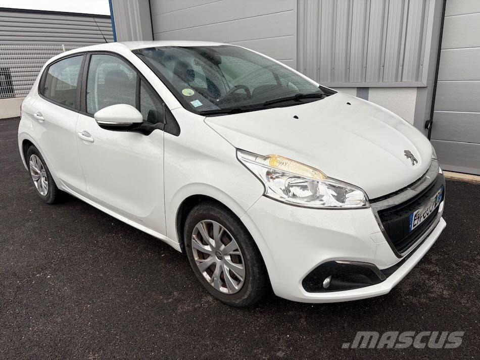 Peugeot 208 Cars