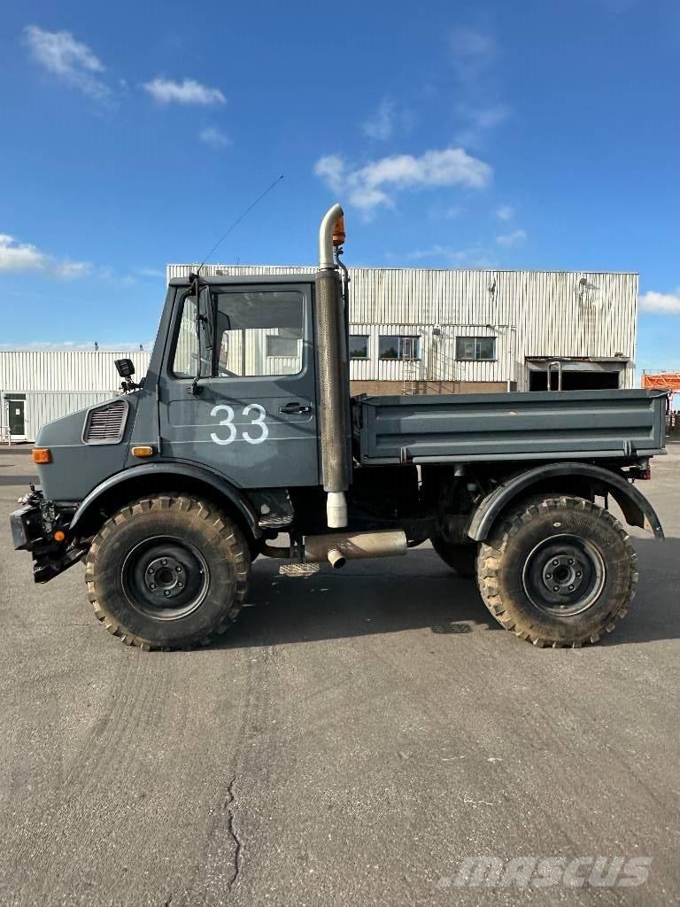 Unimog U 1400 Tractor Units