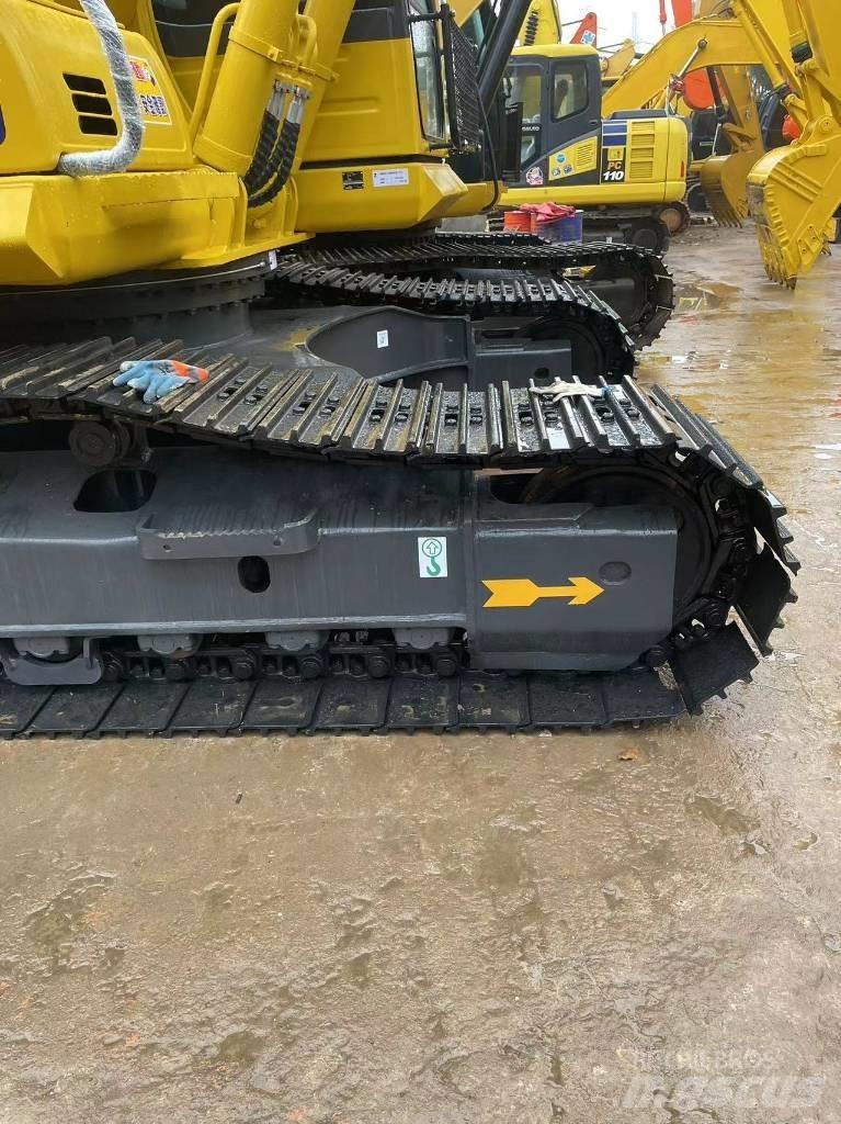 Komatsu PC 220-8 Crawler excavators