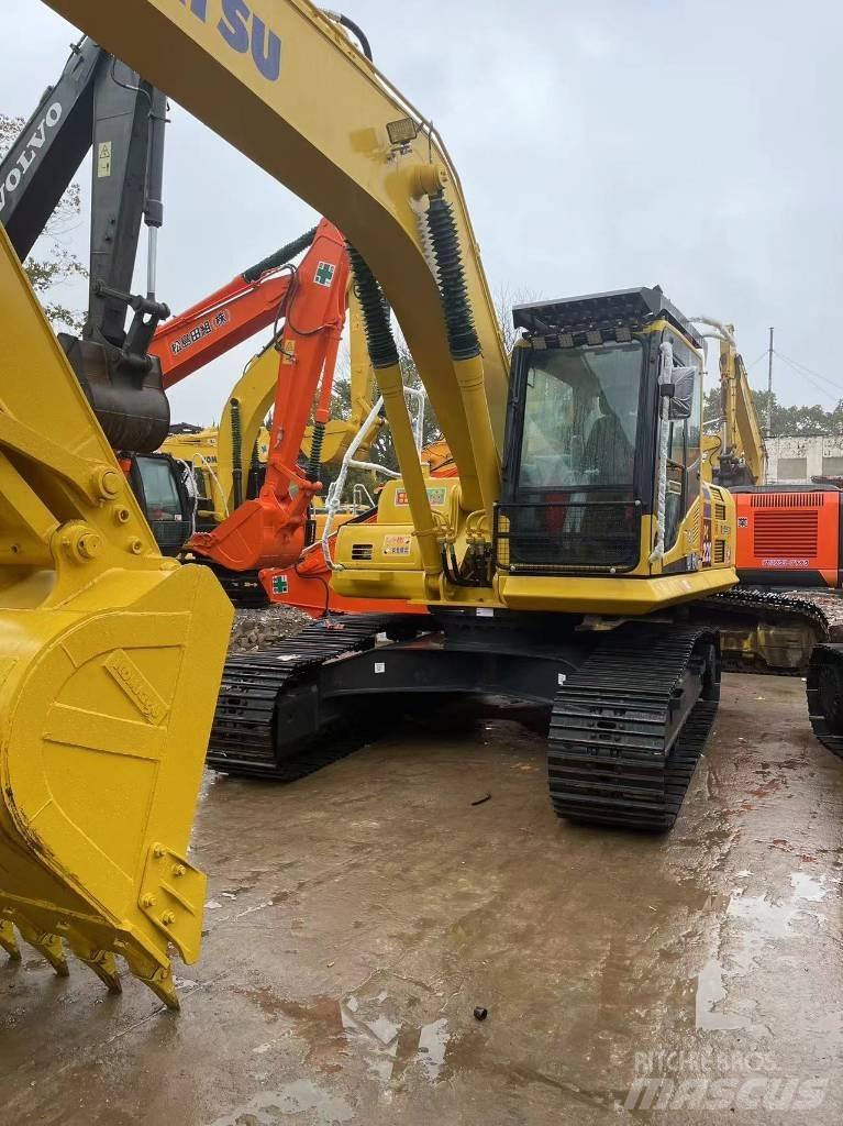Komatsu PC 220-8 Crawler excavators