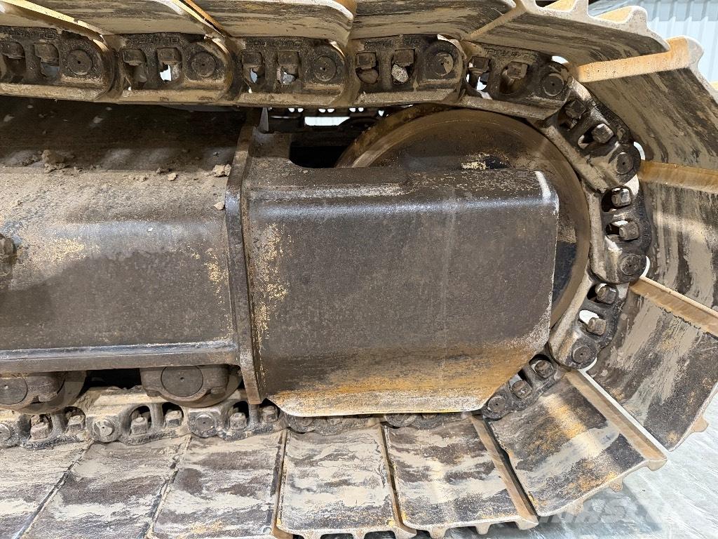 Volvo EC 220 E Crawler excavators