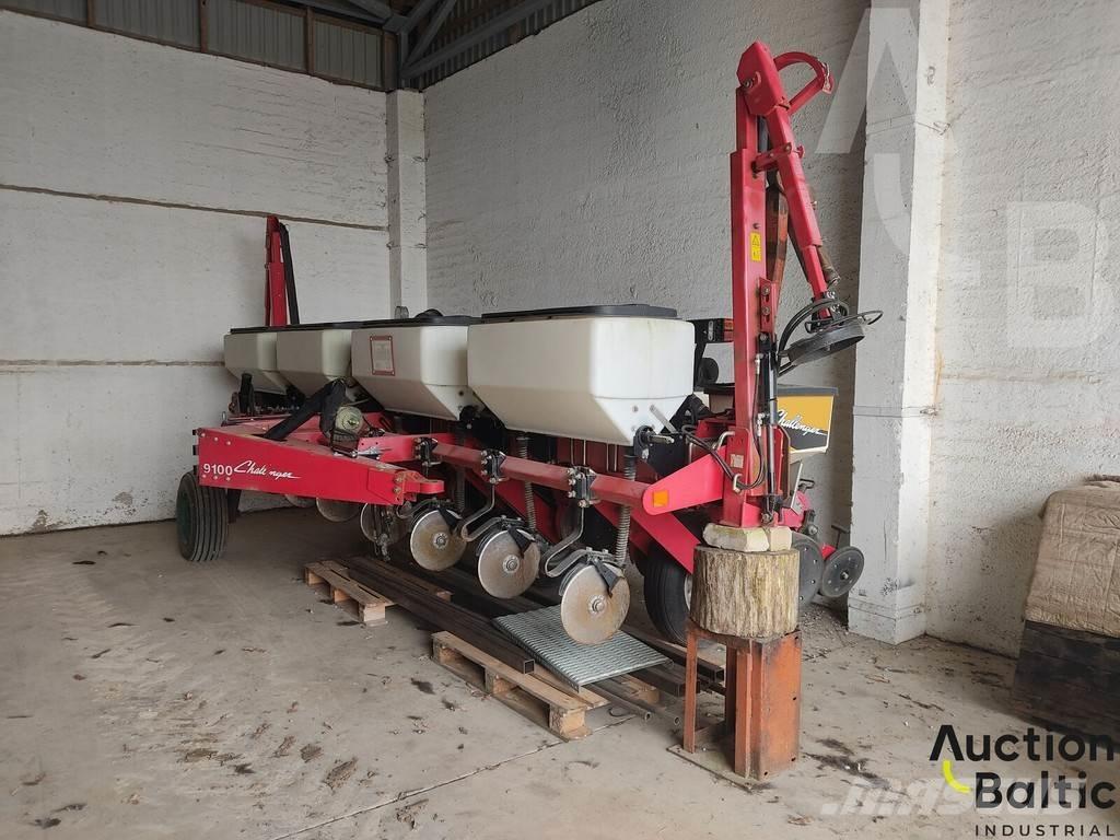 Challenger 9100 Precision sowing machines