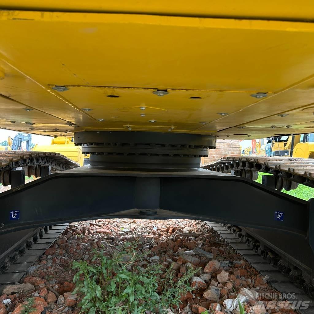 Komatsu 400-7 Crawler excavators