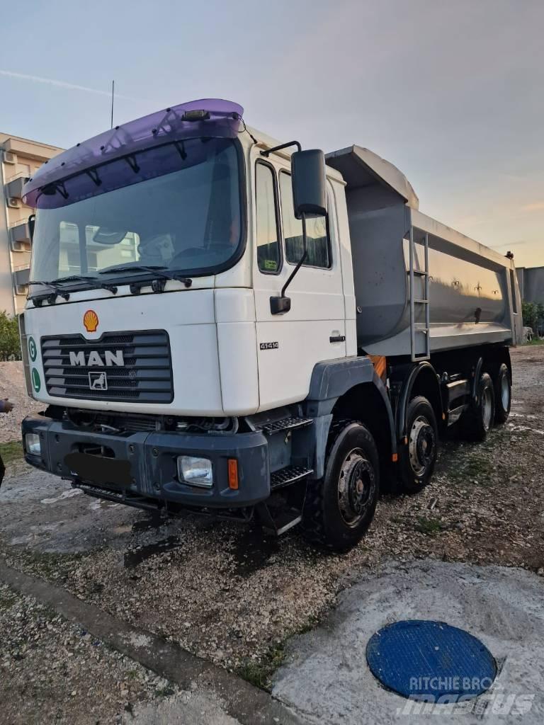 MAN F 2000 Tipper trucks