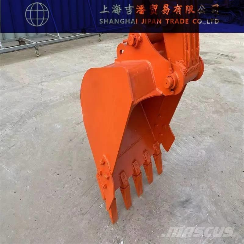 Doosan DH 80 Midi excavators  7t - 12t