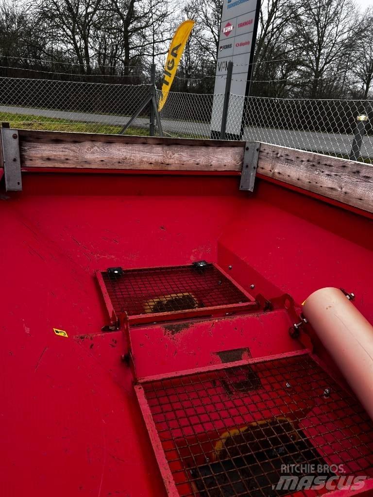 Bredal B 2 Manure spreaders
