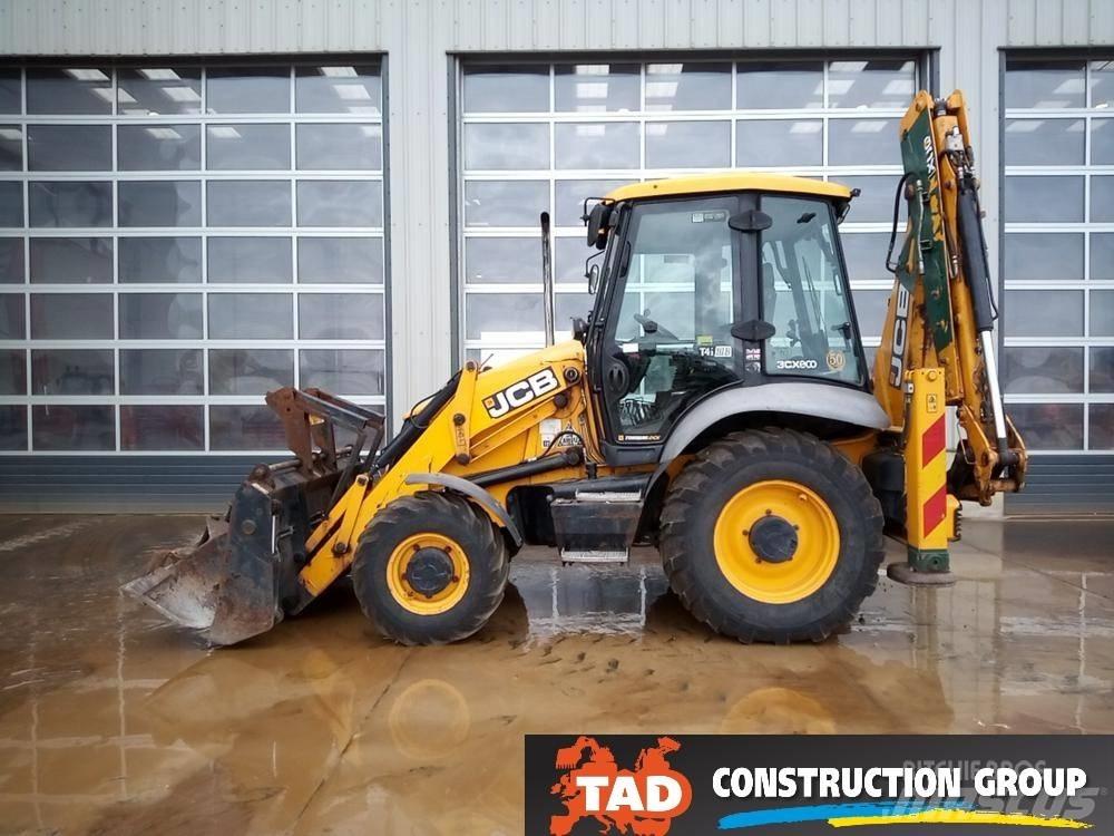JCB 3 CX Backhoe loaders