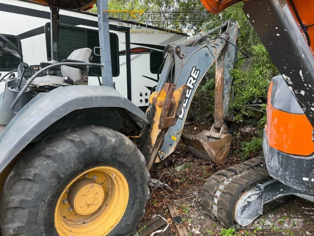 DEERE 310J Backhoe loaders