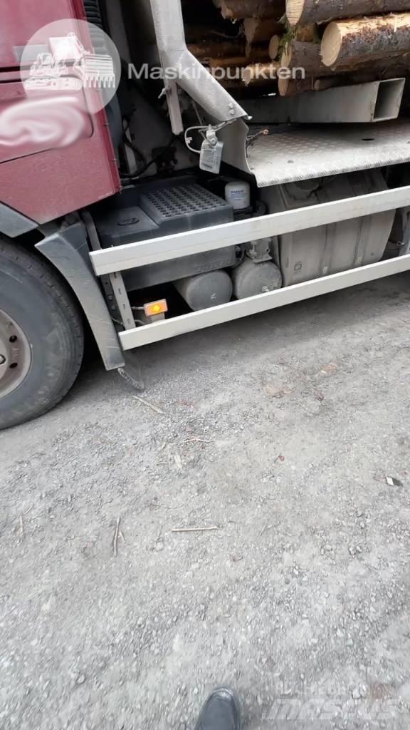 Volvo FH 16 650 Timber trucks