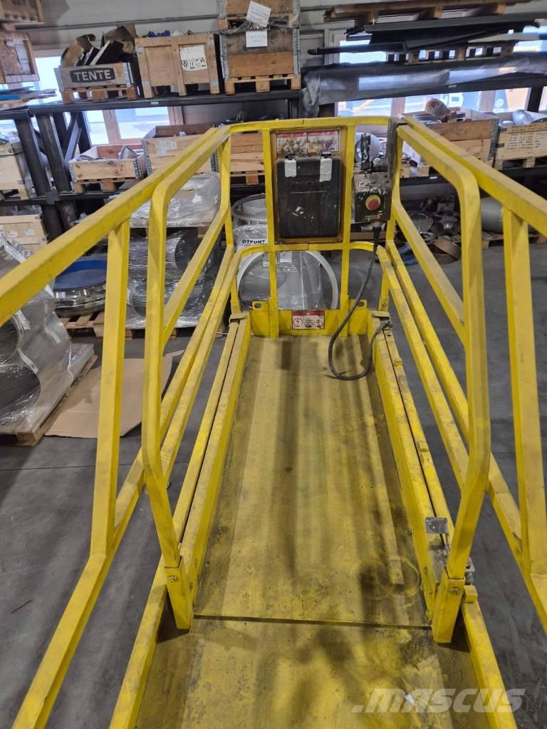 Haulotte Compact 8 Scissor lifts