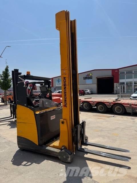 Jungheinrich ETV 216 Reach trucks