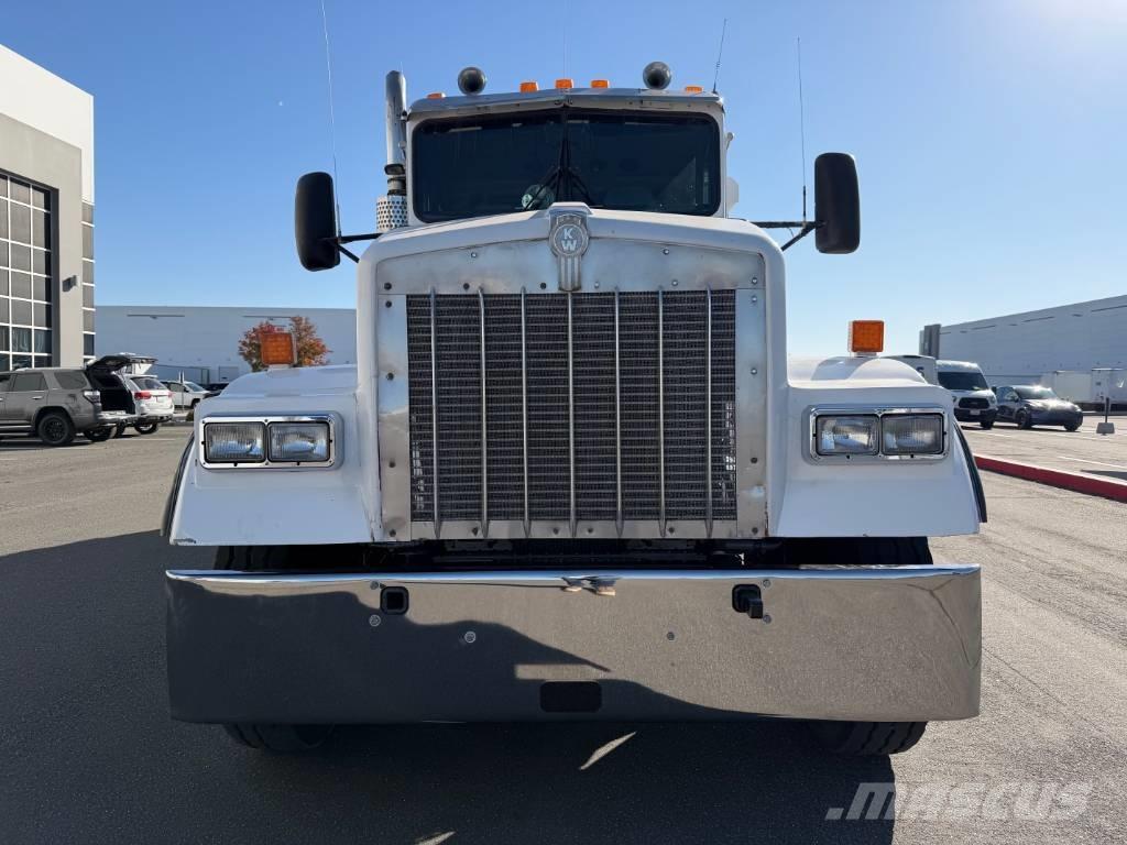 Kenworth W 900 S Tipper trucks
