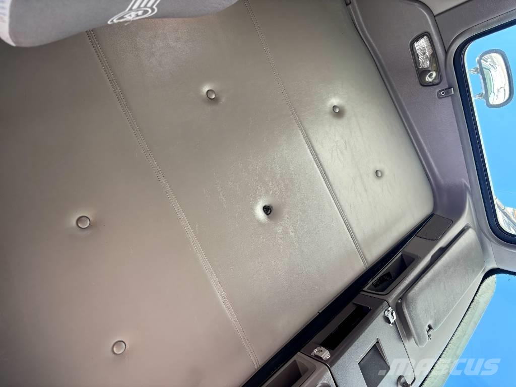 Kenworth T 800 Tractor Units