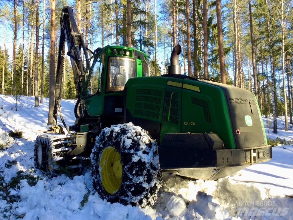 John Deere 1270G 6W Harvesters