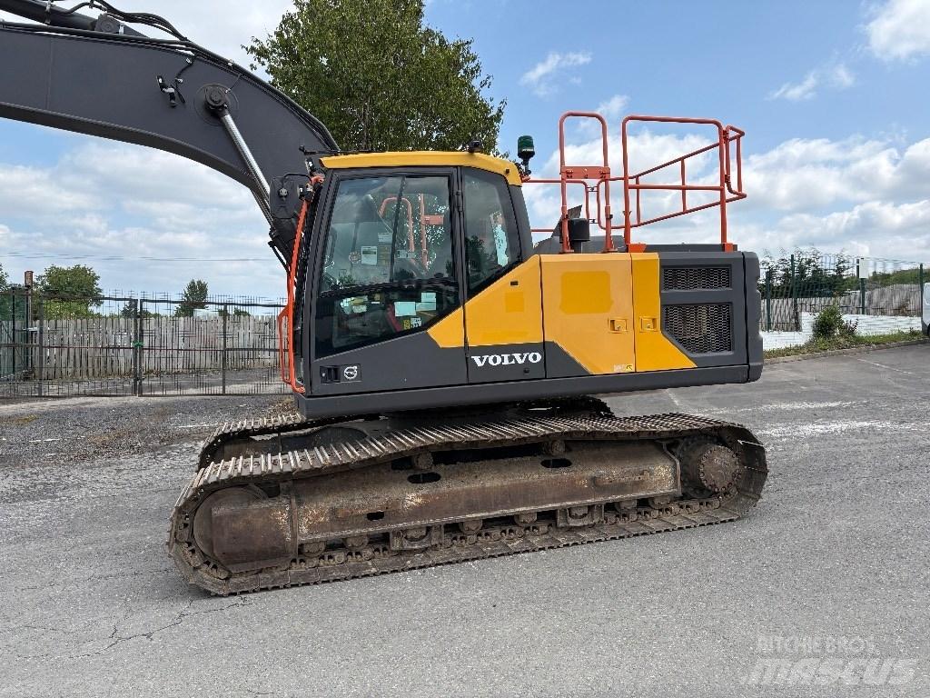 Volvo EC 200 Crawler excavators
