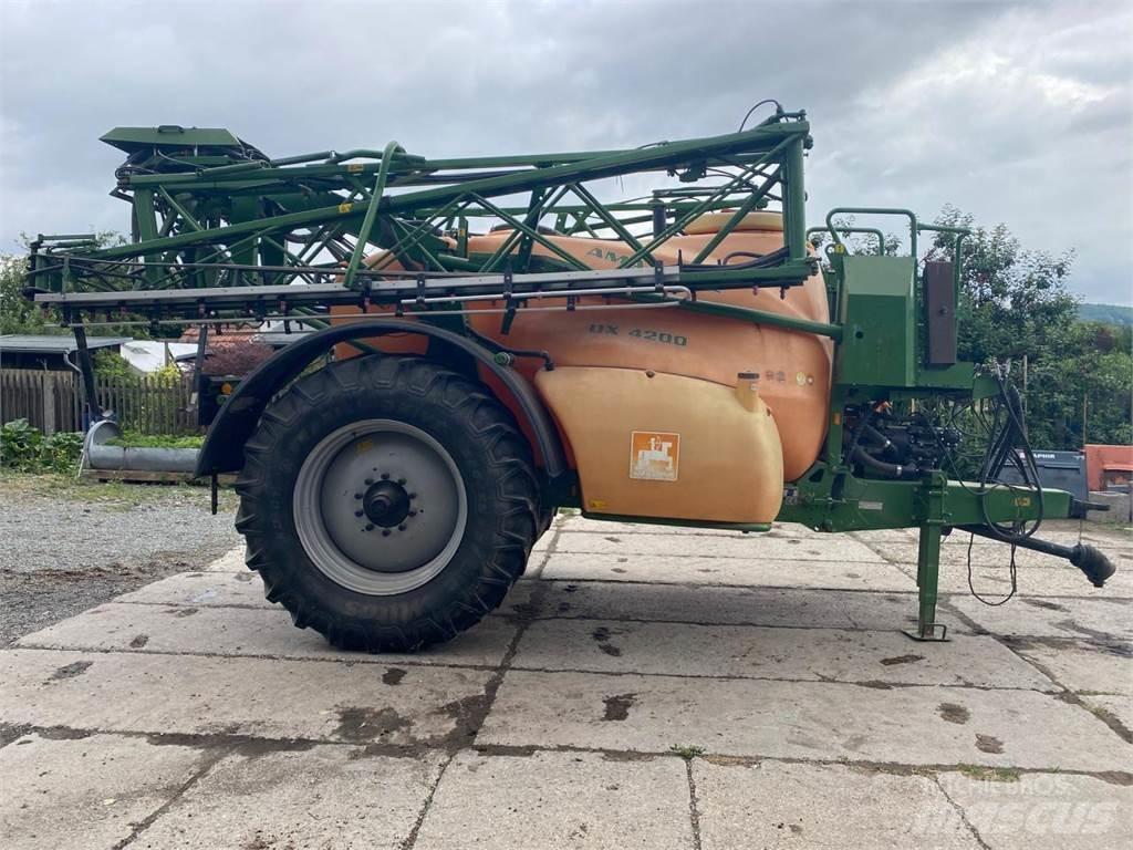 Amazone UX 4200 Trailed sprayers