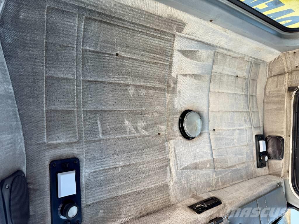 Peterbilt 378 Tractor Units