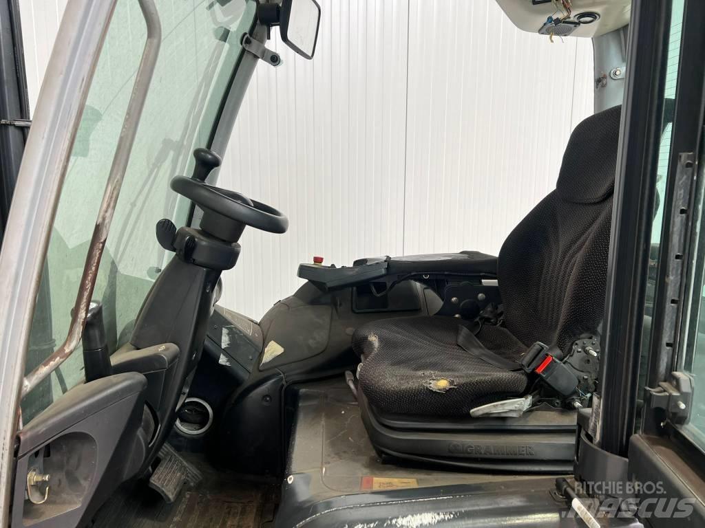 Still RX60-50 Electric forklift trucks