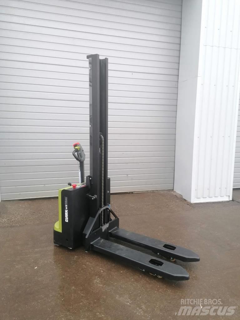 Clark WS10Mi Self propelled stackers