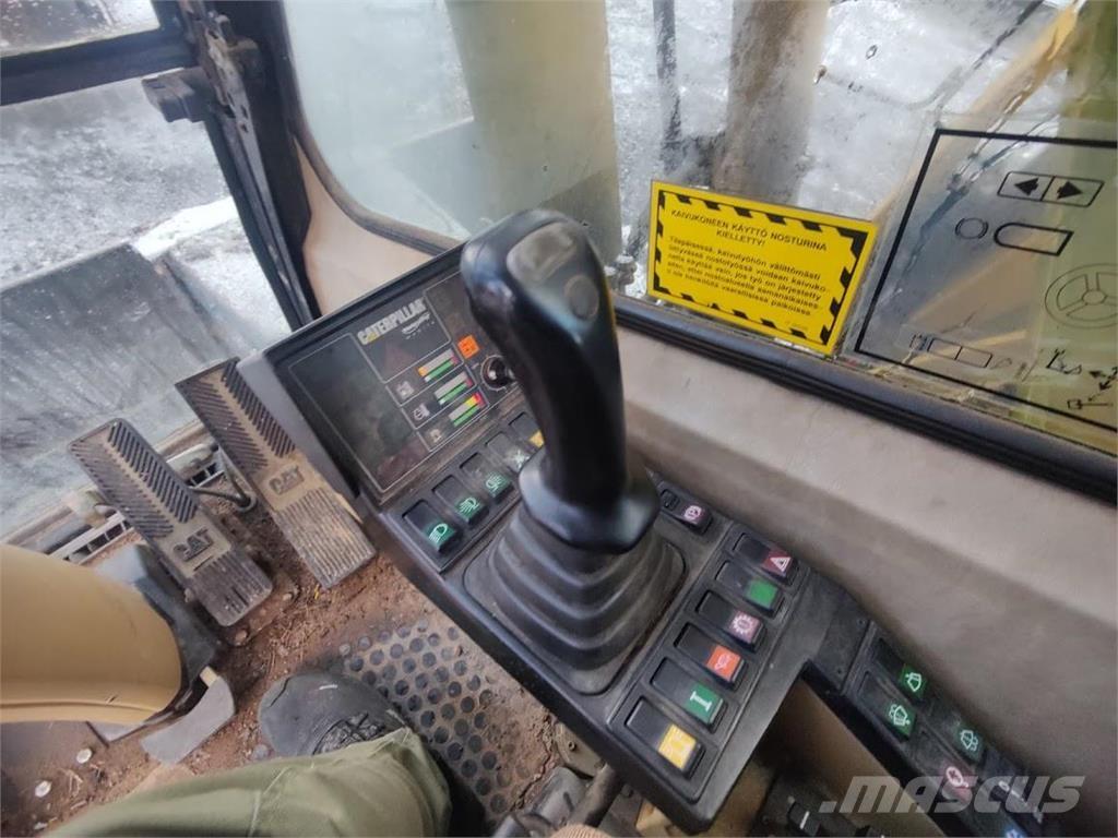 CAT M315 Wheeled excavators