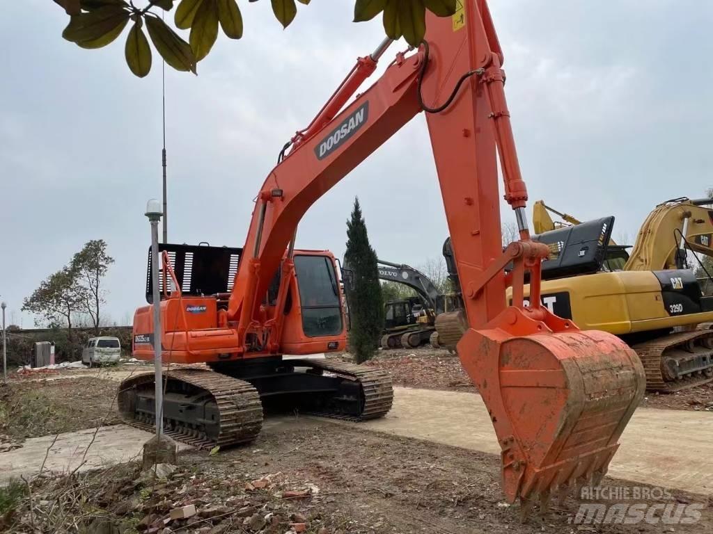 Doosan DH225LC-9E Crawler excavators