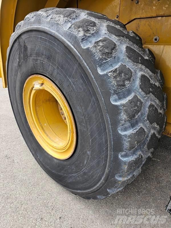 CAT 966K Wheel loaders