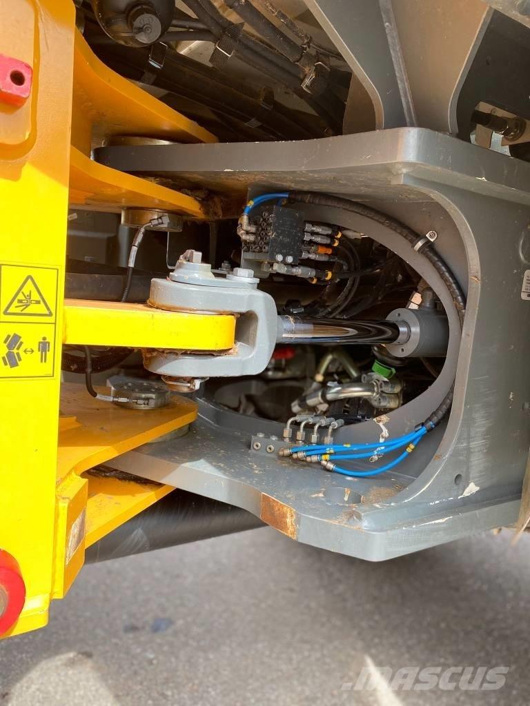 Liebherr L 538 Wheel loaders