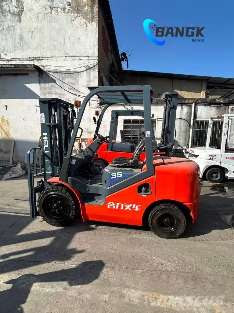 Heli CPCD 35 Diesel trucks