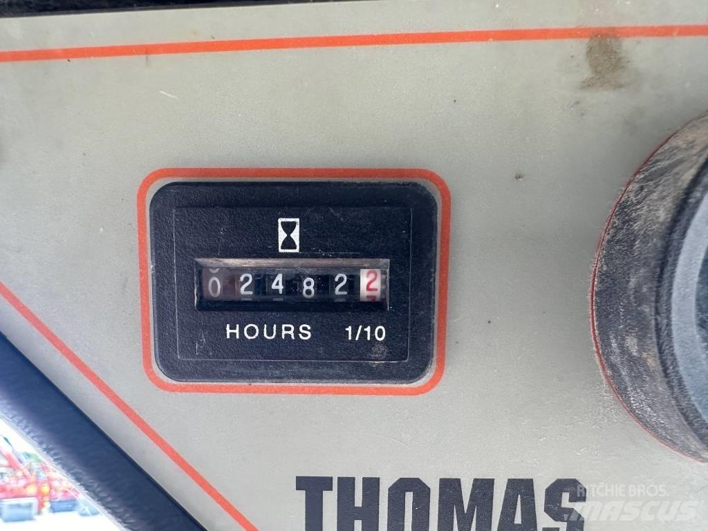 Thomas T137 Skid steer loaders