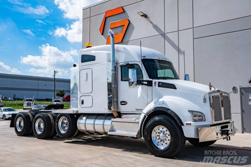 Kenworth T 880 Tractor Units