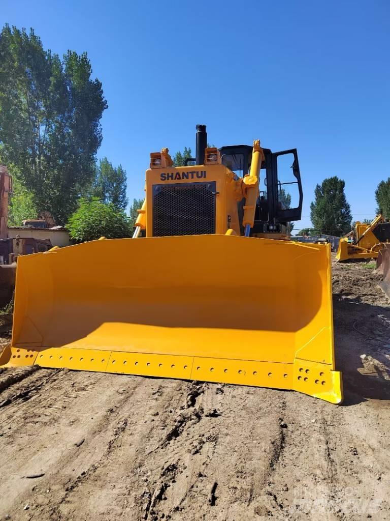 Shantui SD 32 Crawler dozers