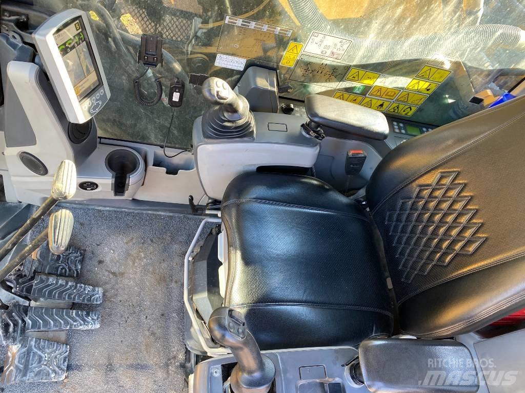 CAT 352 F Crawler excavators