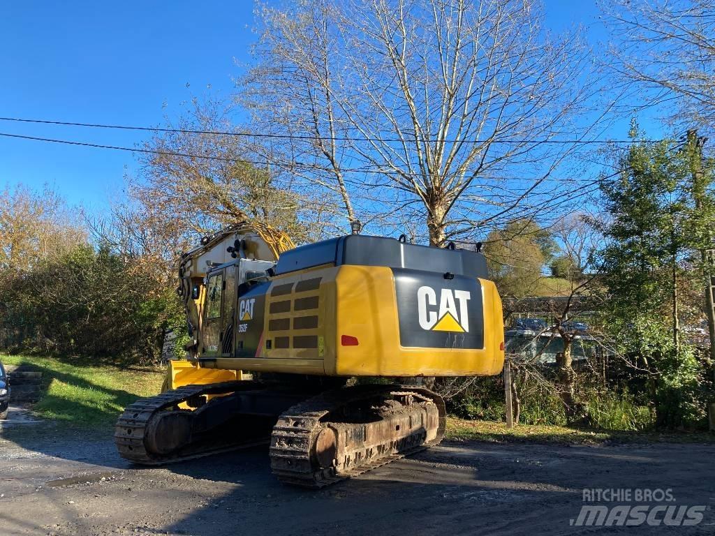 CAT 352 F Crawler excavators