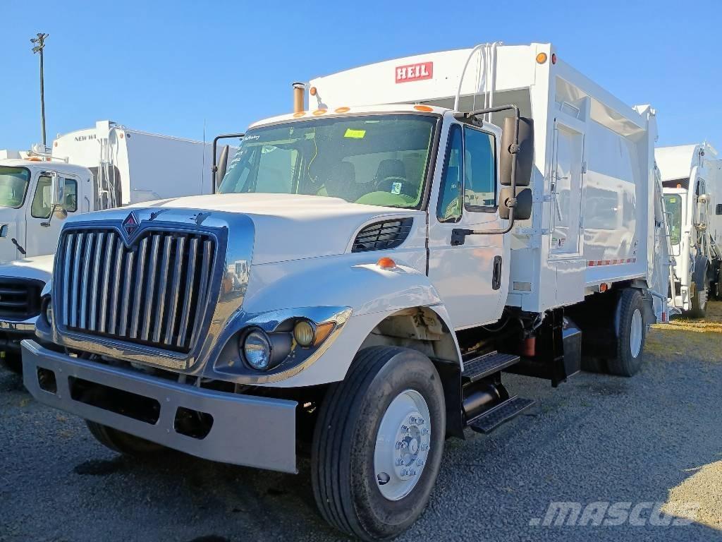 International 7400 Waste trucks