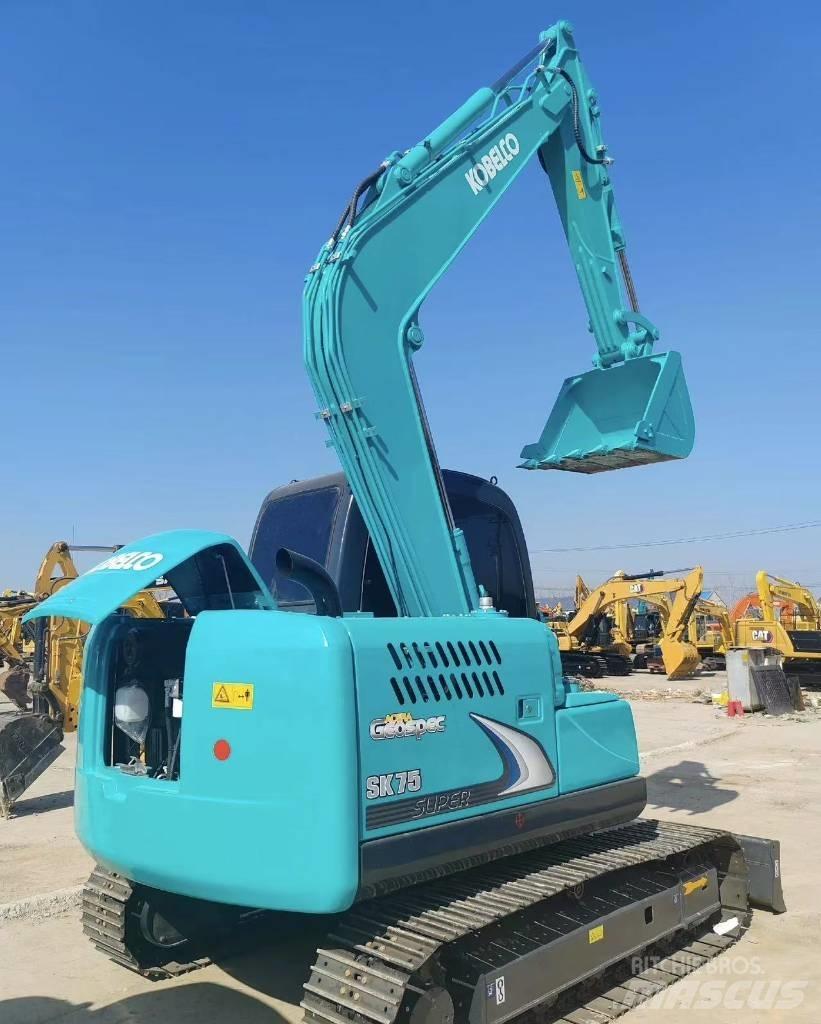 Kobelco SK 75 Crawler excavators