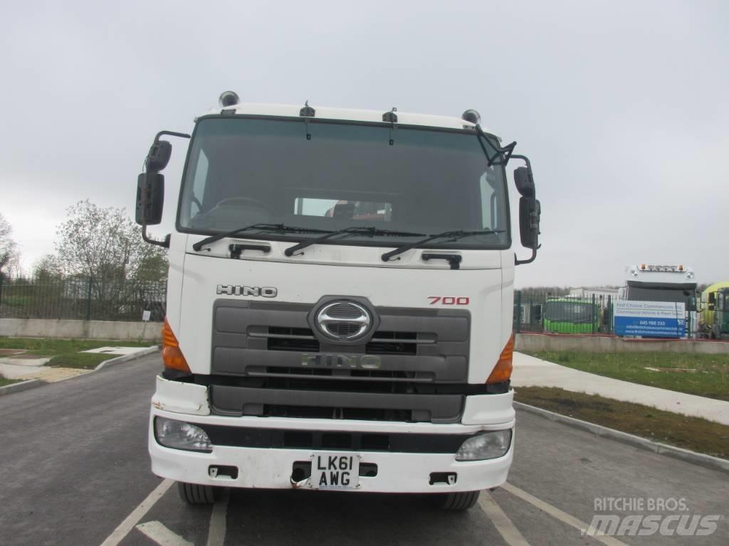 Hino 700 Crane trucks