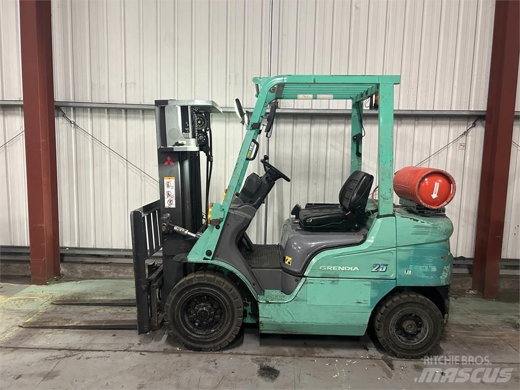 Mitsubishi FG25NT LPG trucks