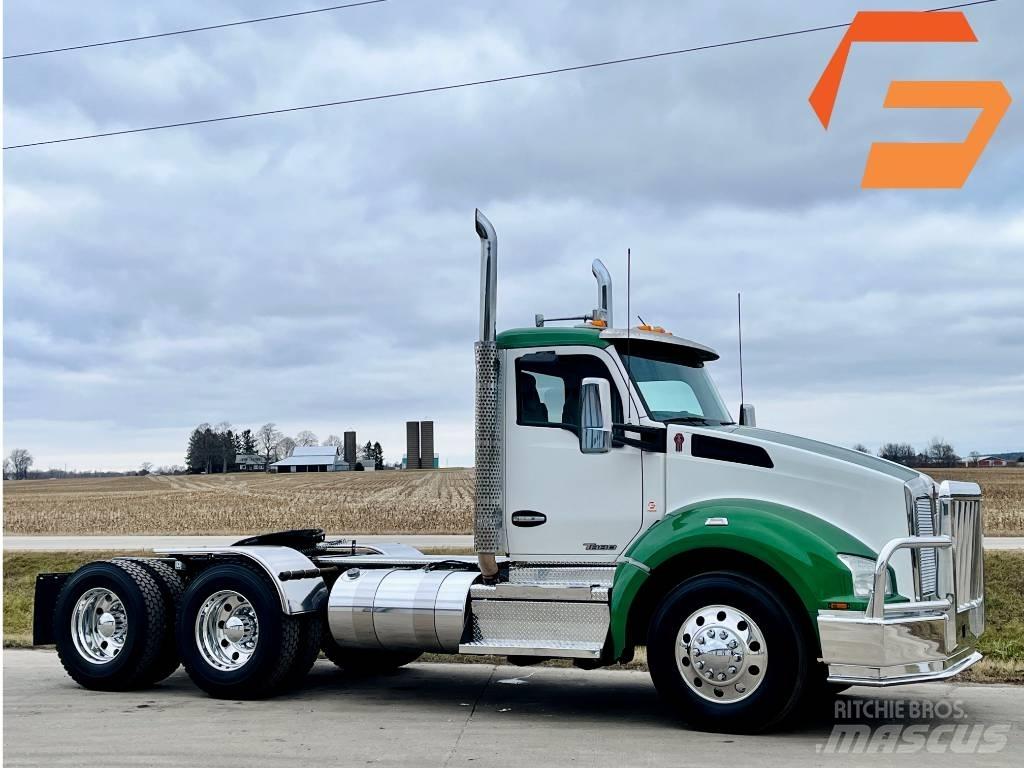 Kenworth T 880 Tractor Units