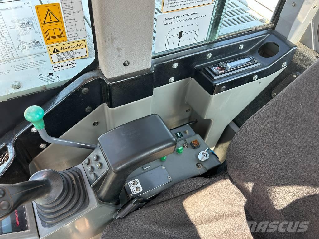 Takeuchi TB 1140 Crawler excavators