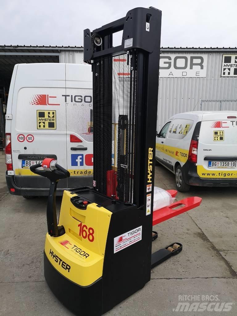 Hyster S1.6 Pedestrian stacker