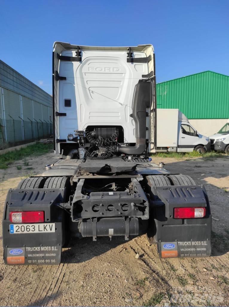 Ford F-MAX 500 Tractor Units