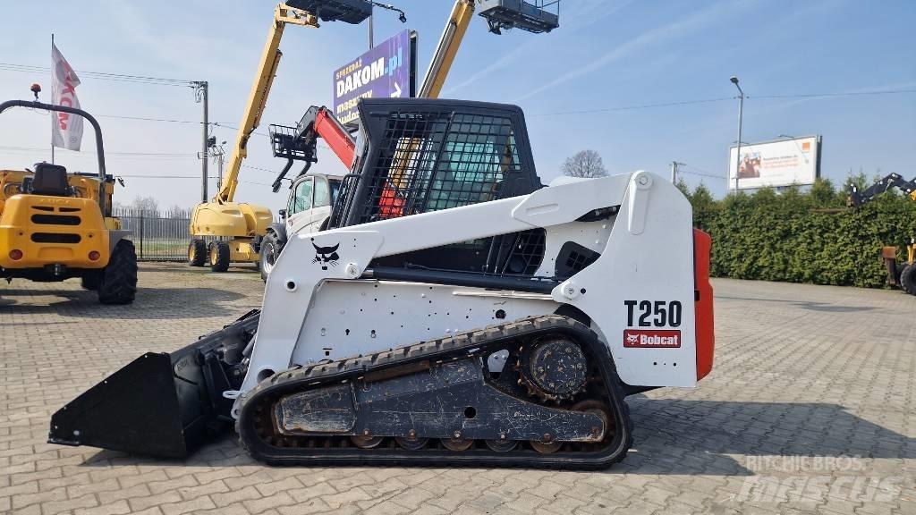 Bobcat T 250 Crawler loaders