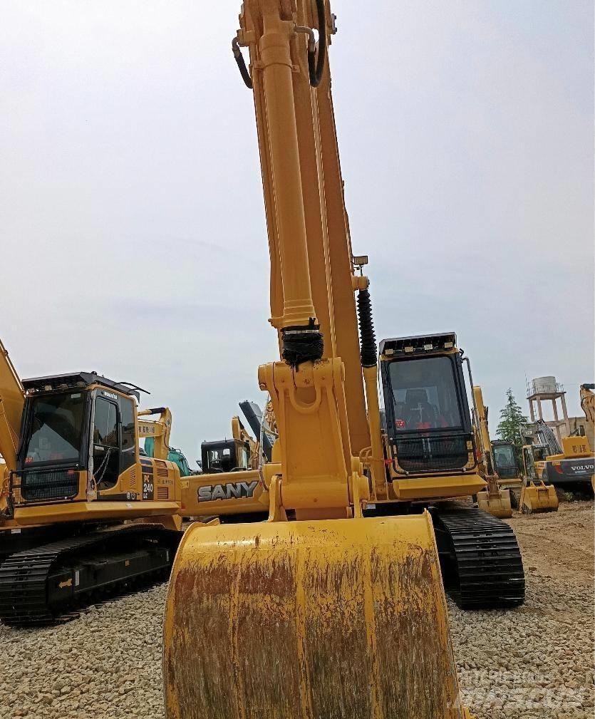 Komatsu PC 210 LC Crawler excavators