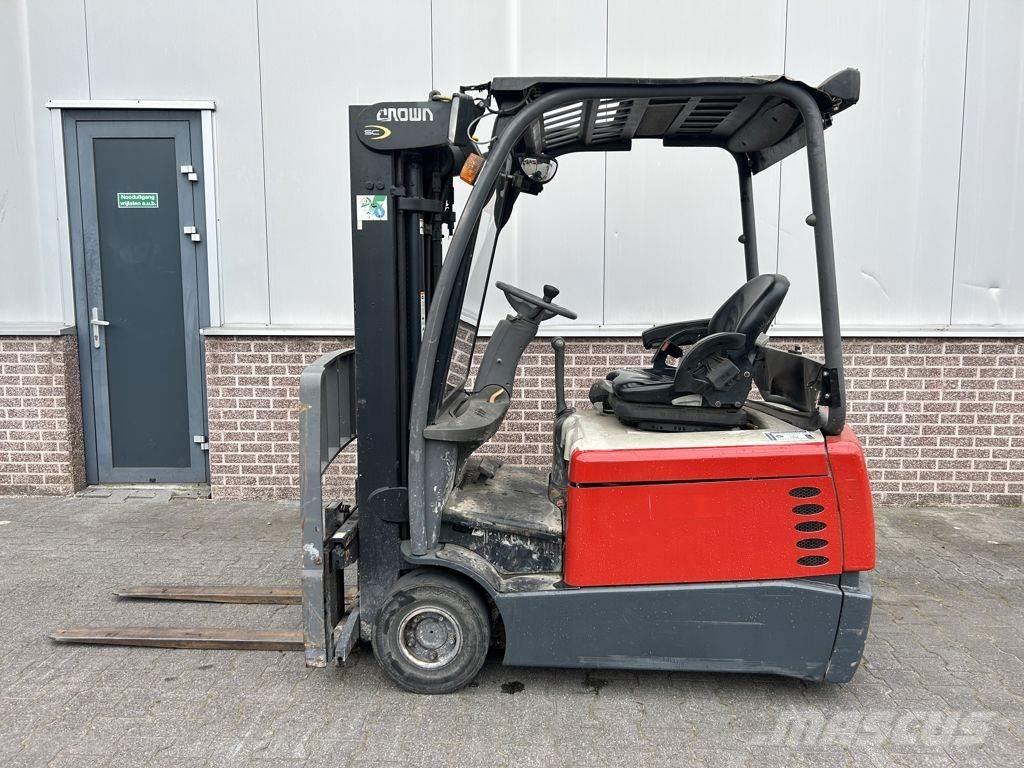 Crown  Electric forklift trucks